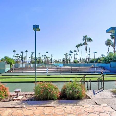 Private Country Club Condo On Awesome Golf Course! بالم ديزرت المظهر الخارجي الصورة
